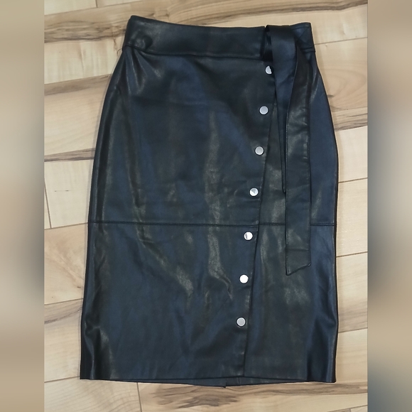 NAF NAF Dresses & Skirts - Jupe En Cuire
